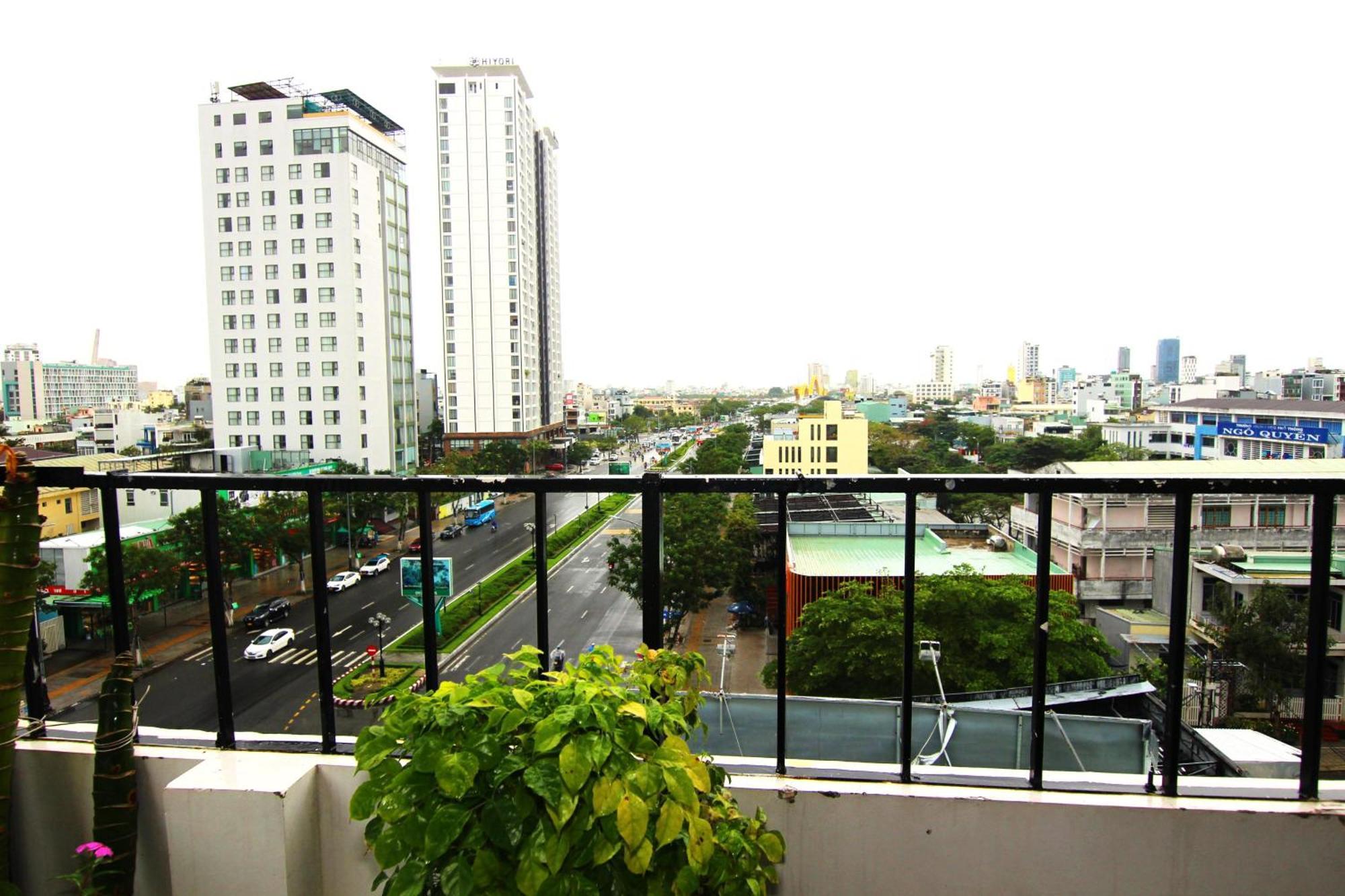 Khanh Vinh Hotel Дананг Екстериор снимка